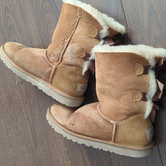 Ugg Bailey Bow Boots Womens Style : 1002954 - Picture 6 of 13
